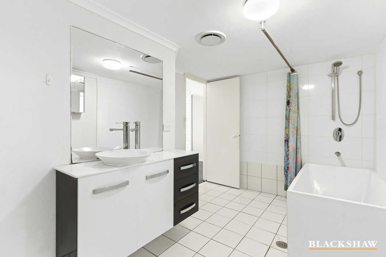 10/22 Leichhardt Street Griffith