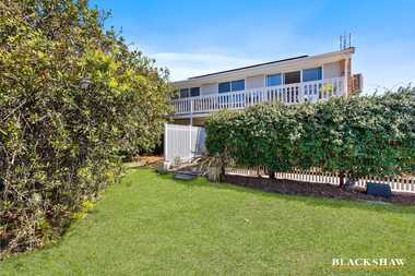 2 Moir Place Broulee