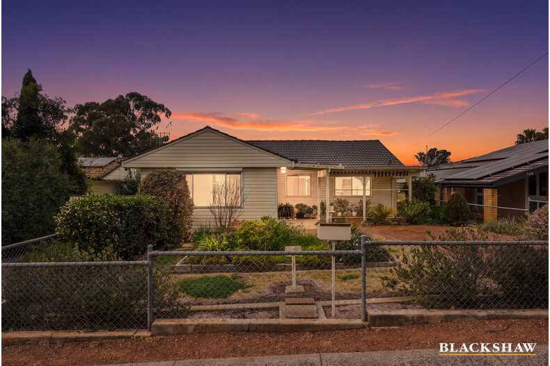 118 Donald Road Queanbeyan 118 Donald Road Queanbeyan