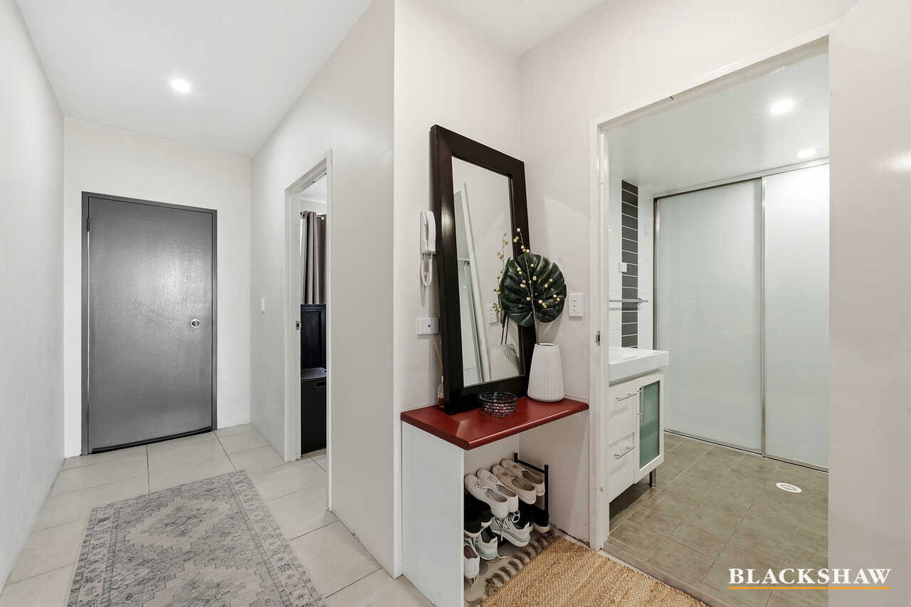 3C/17 Uriarra Road Queanbeyan