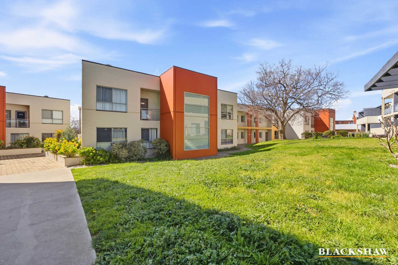 3C/17 Uriarra Road Queanbeyan