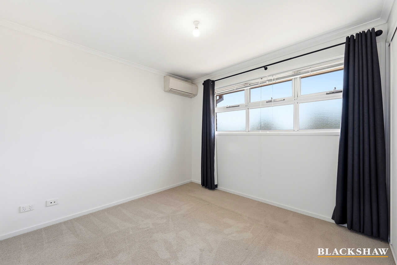 5/4 Taroona Place Lyons
