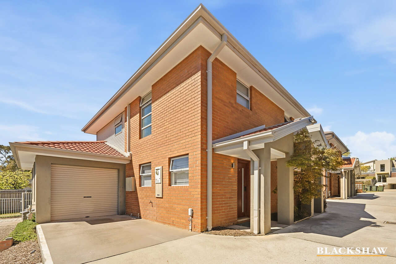 5/4 Taroona Place Lyons