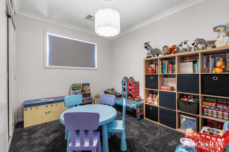8 Galloway Place Bungendore