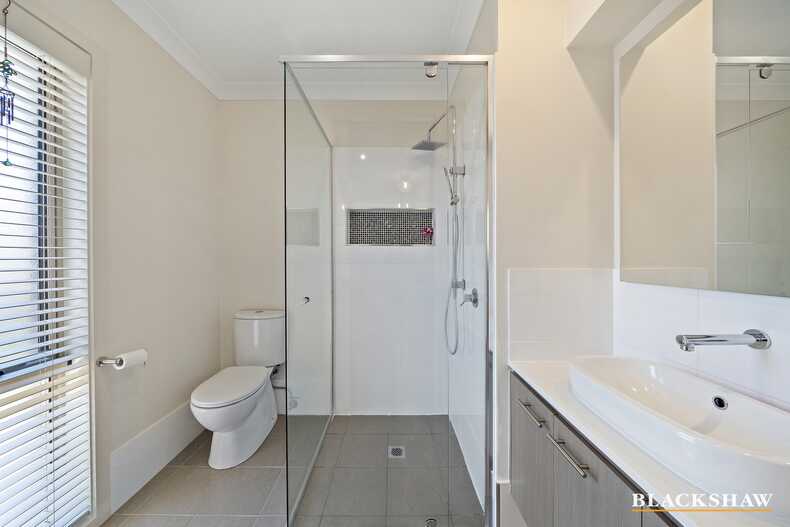 7 Lacewing Street Wright 7 Lacewing Street Wright