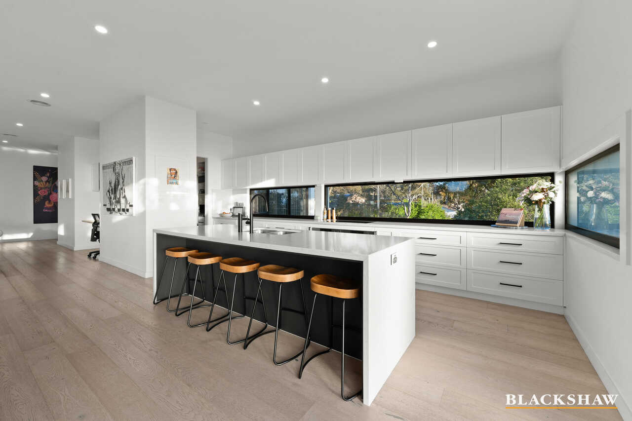 39 Flanagan Street Garran