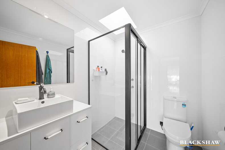 5/24 Booth Street Queanbeyan