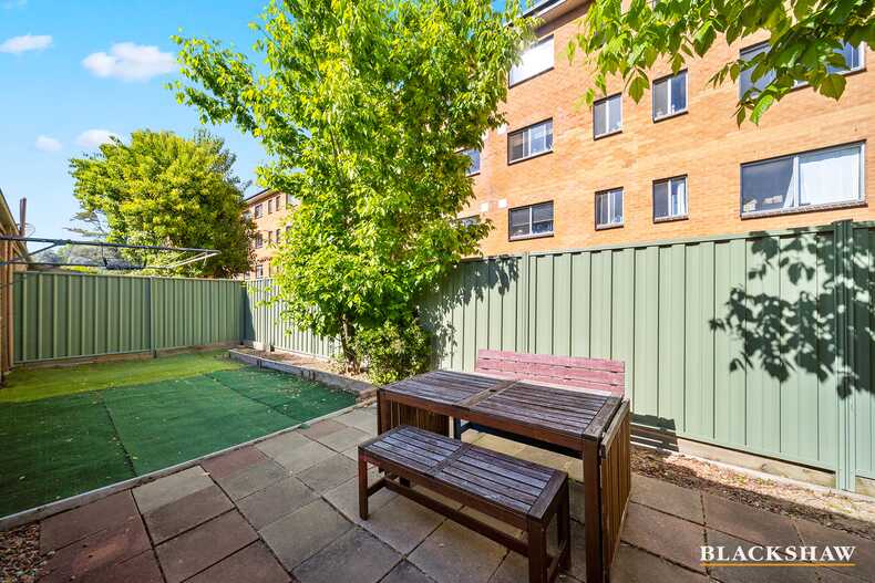 5/24 Booth Street Queanbeyan