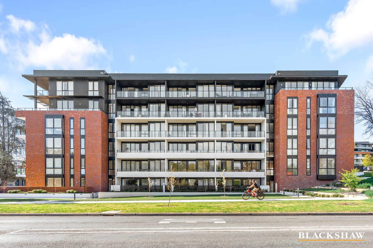 201/21 Captain Cook Crescent Griffith