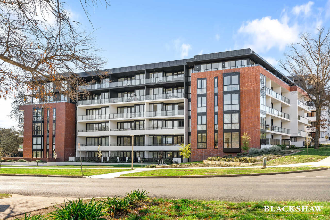 201/21 Captain Cook Crescent Griffith