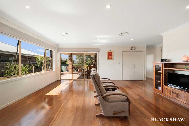 7 Lacewing Street Wright 7 Lacewing Street Wright