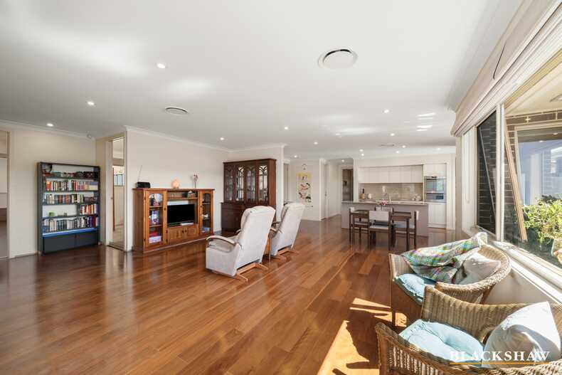 7 Lacewing Street Wright 7 Lacewing Street Wright