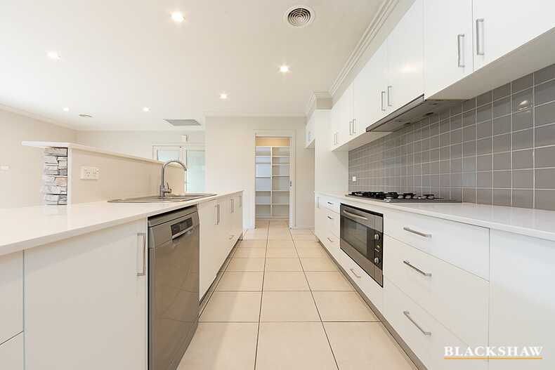5 Gurrana Street Jerrabomberra