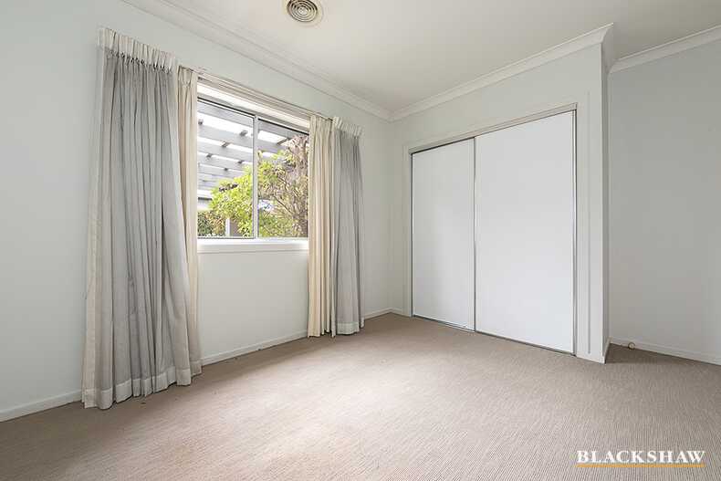 5 Gurrana Street Jerrabomberra