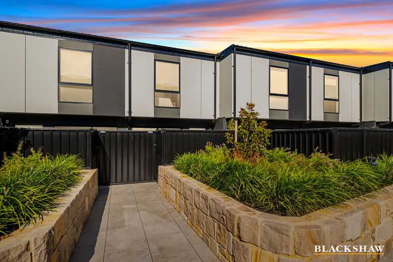 39/15 McFarlane Avenue Googong