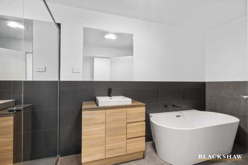 12A Harold White Avenue Coombs