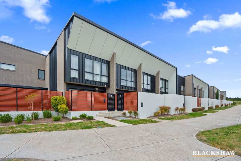 12A Harold White Avenue Coombs