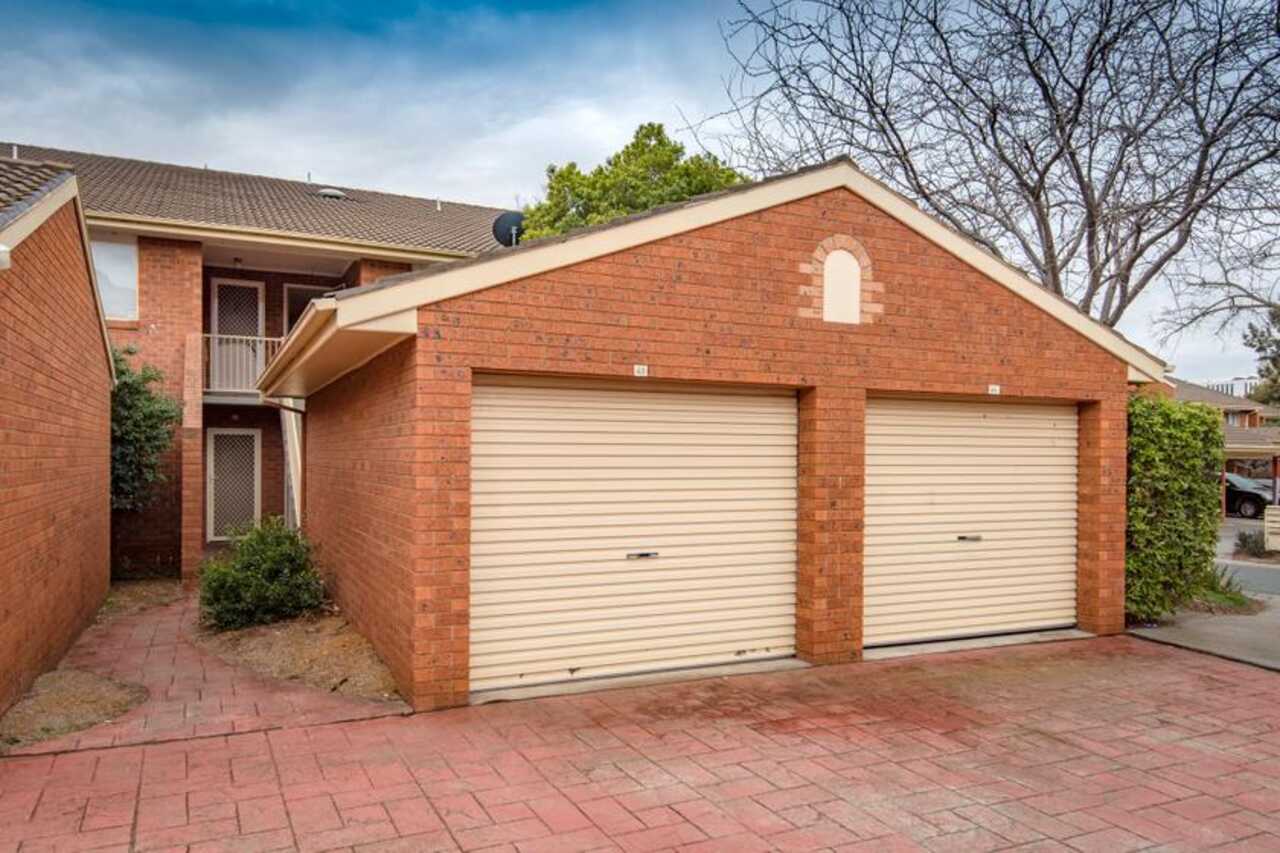 48A/12 Albermarle Place Phillip