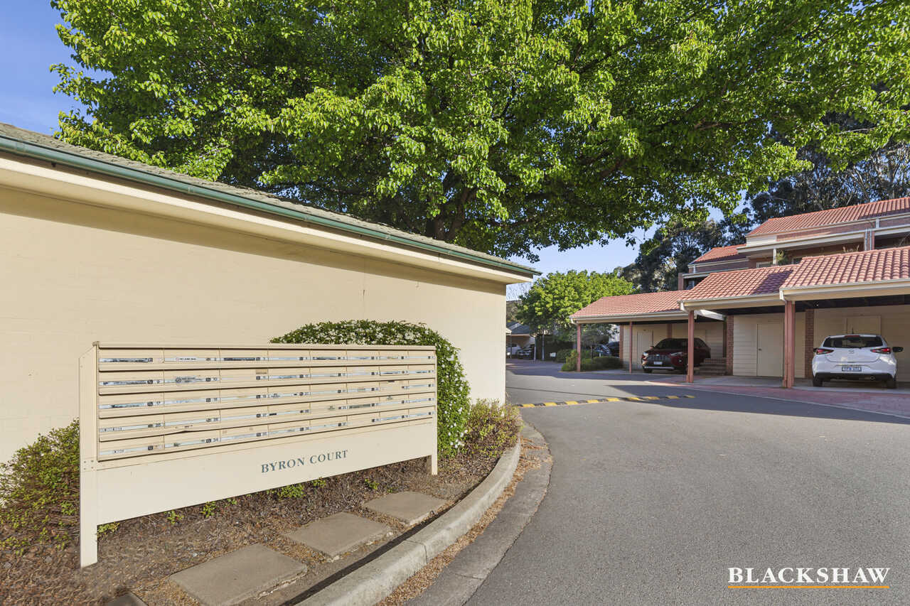 32/12 Albermarle Place Phillip