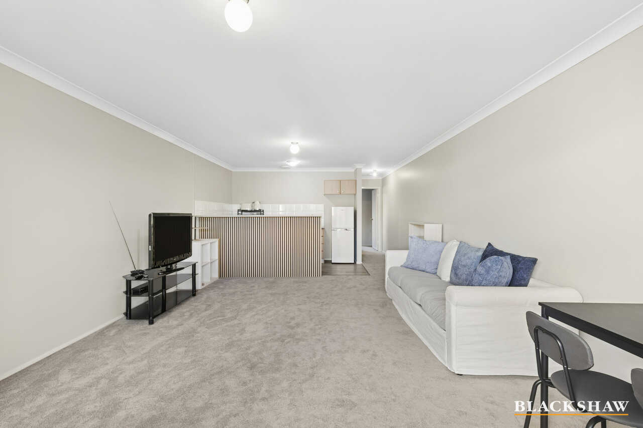 32/12 Albermarle Place Phillip