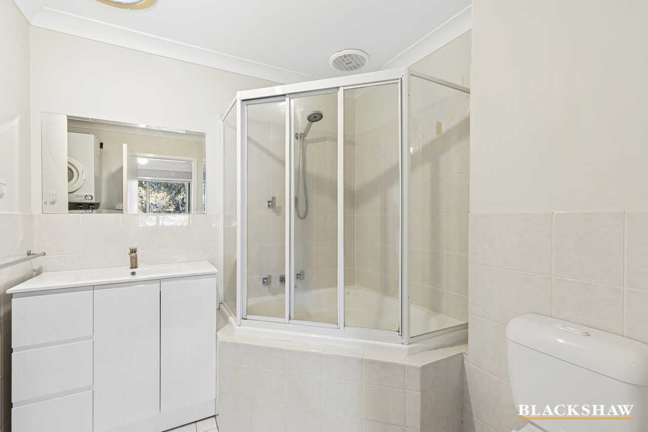 32/12 Albermarle Place Phillip