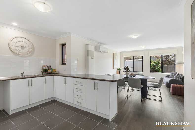 9 Constance Stone Street Macgregor