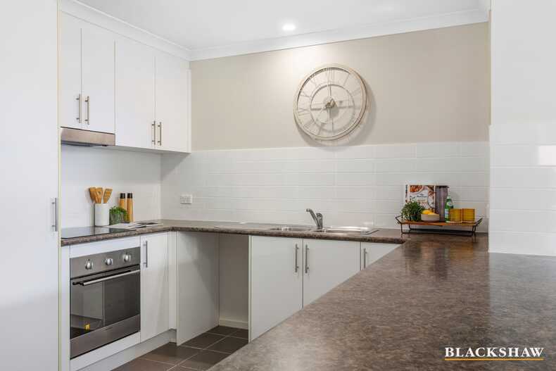 9 Constance Stone Street Macgregor