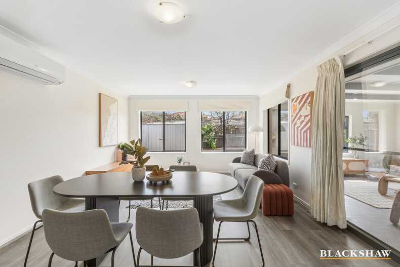 9 Constance Stone Street Macgregor