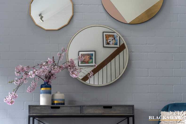 18 MacLachlan Street Holder 18 MacLachlan Street Holder