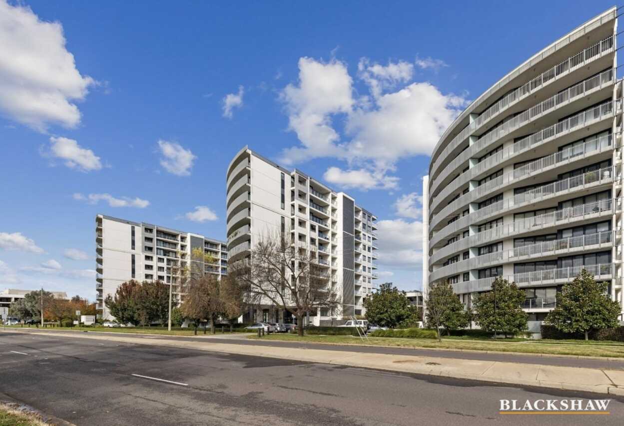 157/1 Mouat Street Lyneham