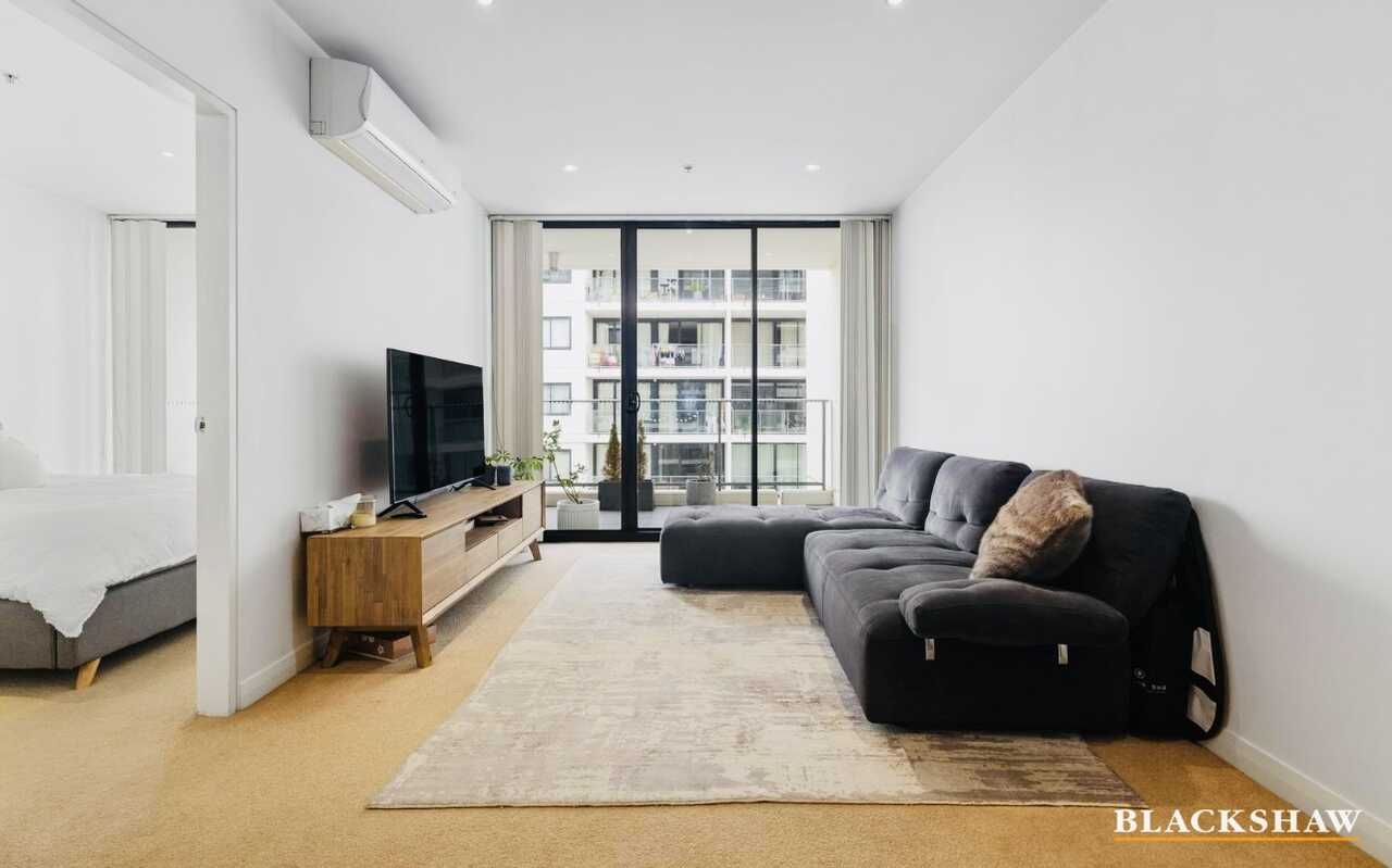 157/1 Mouat Street Lyneham