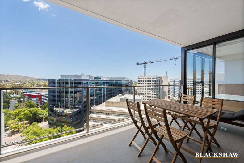 162/45 West Row City