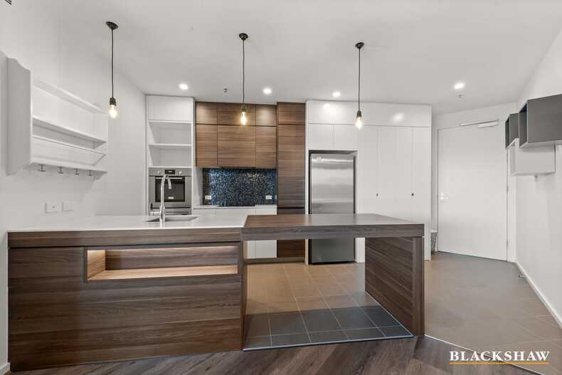 162/45 West Row City