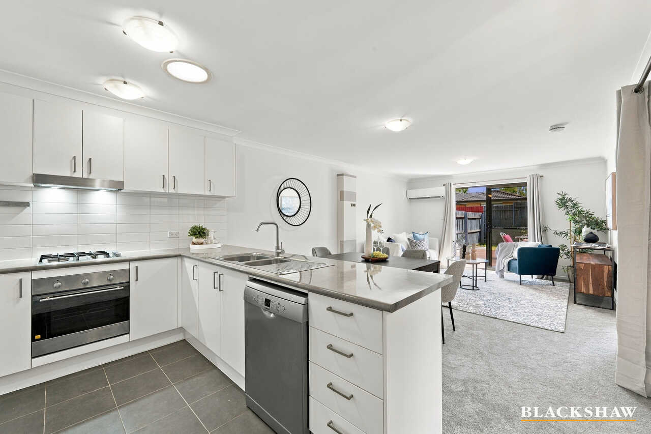 185 Macfarlane Burnet Avenue Macgregor
