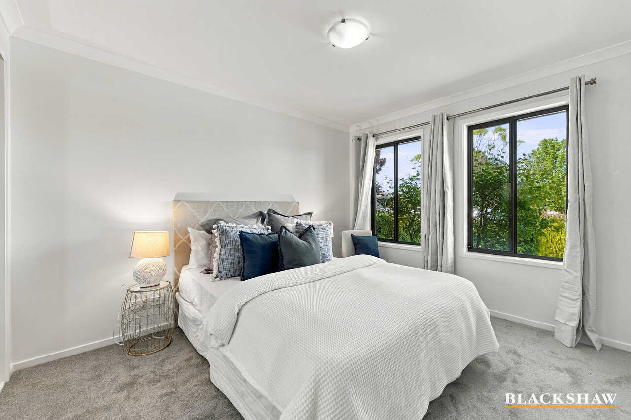 185 Macfarlane Burnet Avenue Macgregor