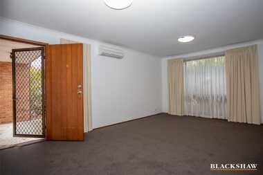50/21 Cossington Smith Crescent Lyneham