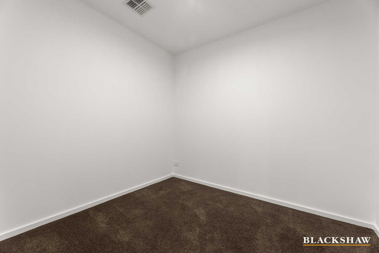 9b Negus Crescent Watson
