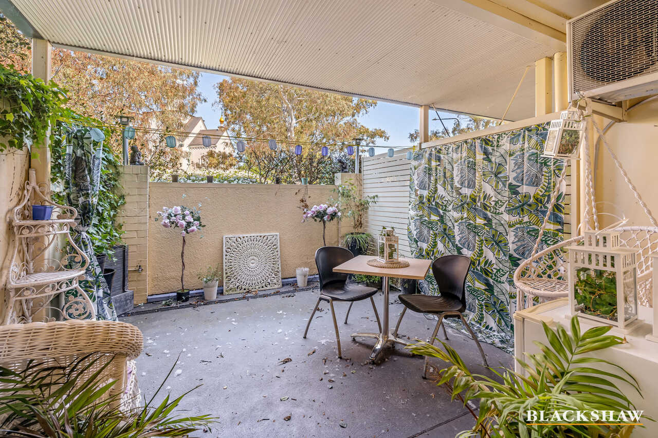 36/47 McMillan Crescent Griffith