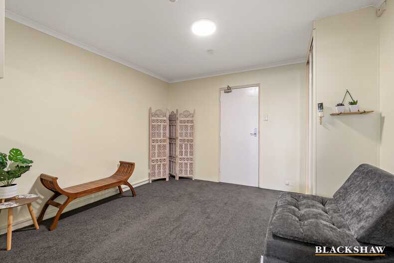 36/47 McMillan Crescent Griffith 36/47 McMillan Crescent Griffith