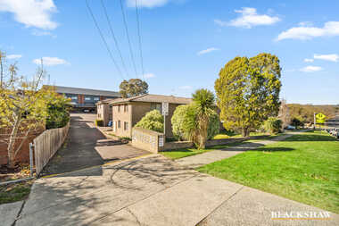 18/90 Collett Street Queanbeyan