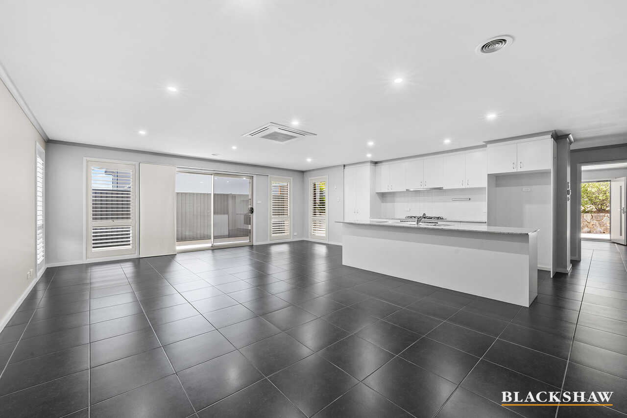 1/7 Murruba Place Jerrabomberra