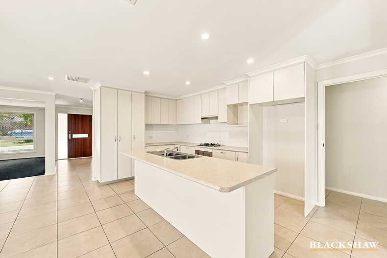 9 Bulloak Street Queanbeyan 9 Bulloak Street Queanbeyan
