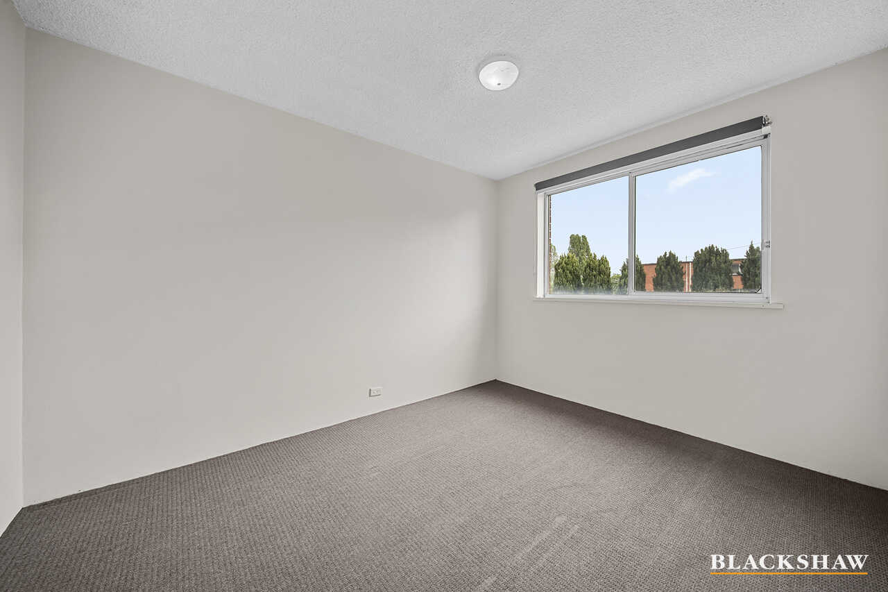 4/30 Trinculo Place Queanbeyan