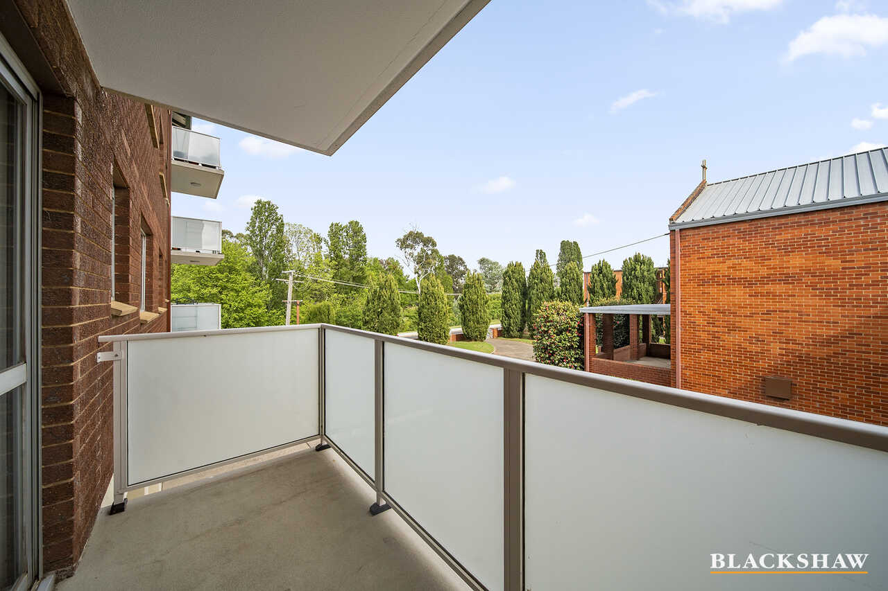 4/30 Trinculo Place Queanbeyan