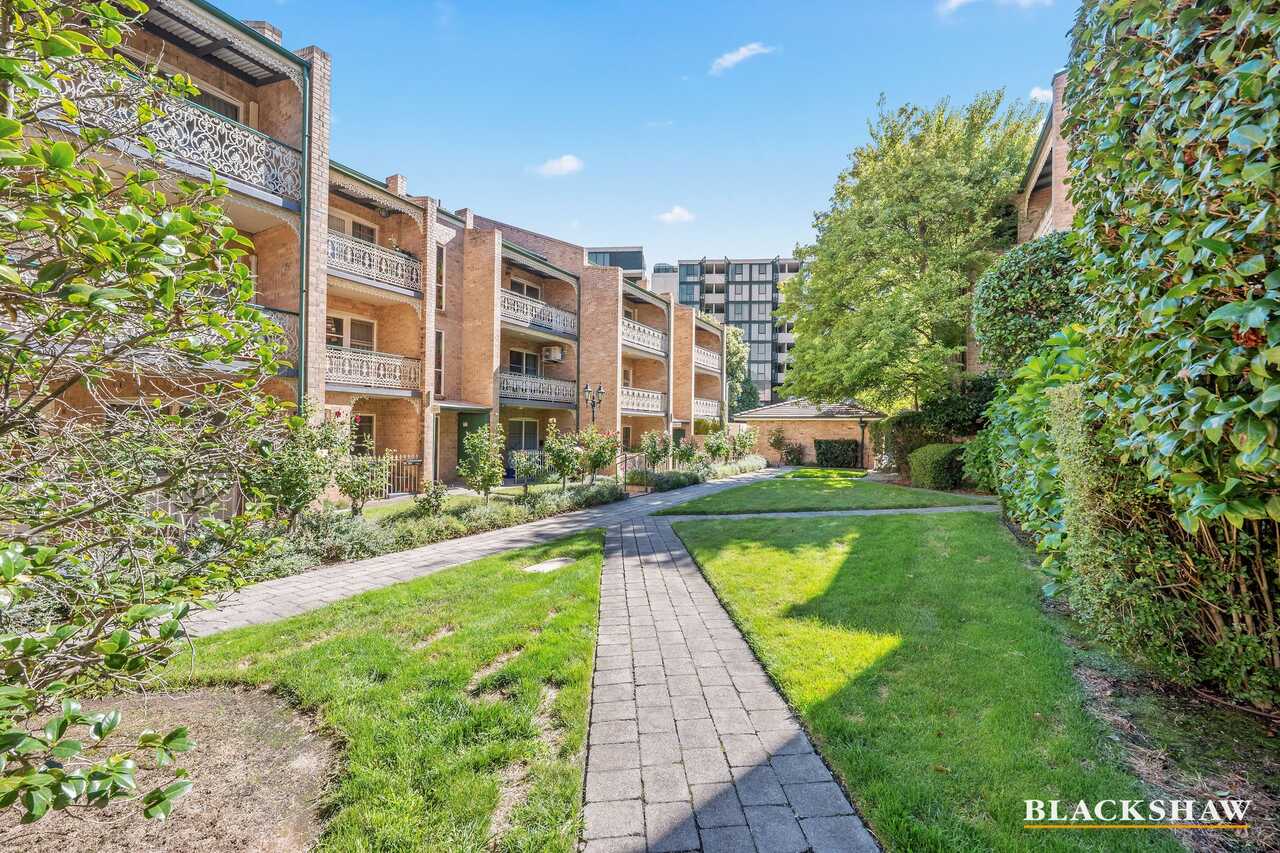107/35 Currong Street South Reid