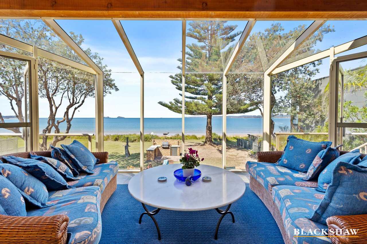 4 Sandy Place Long Beach