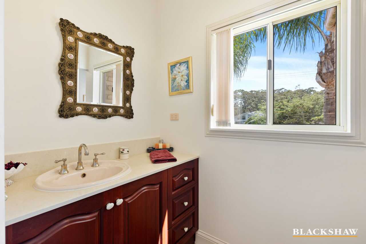 4 Sandy Place Long Beach