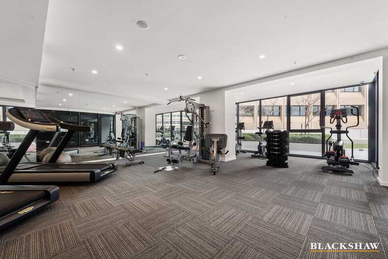 162/45 West Row City