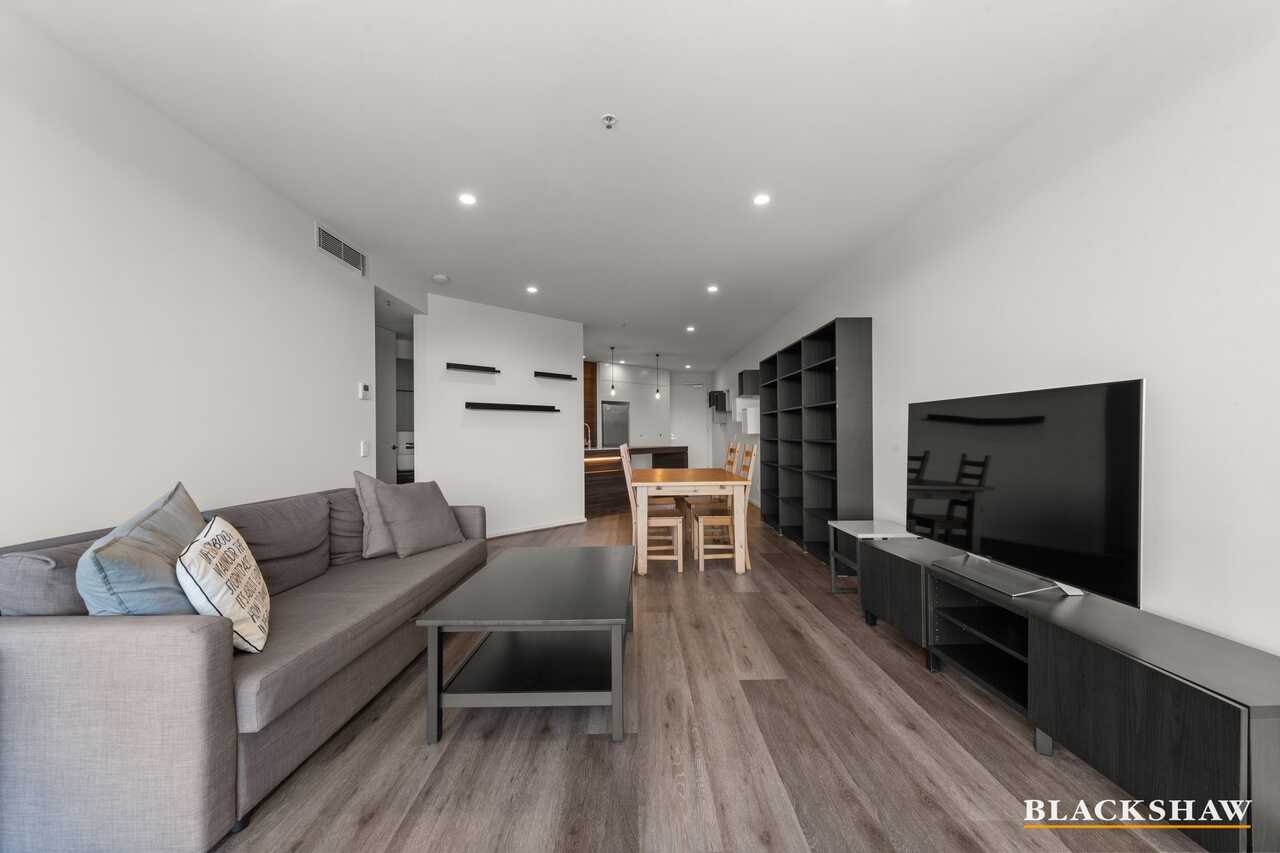 162/45 West Row City