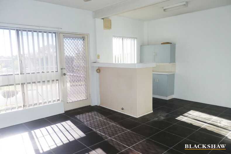6/12 Federal Avenue Crestwood